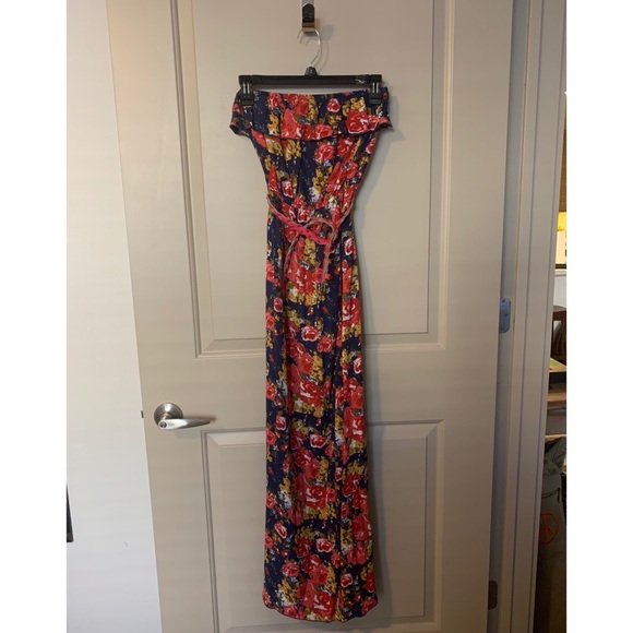 Dresses & Skirts - Strapless Floral Maxi Dress with Matching Belt
